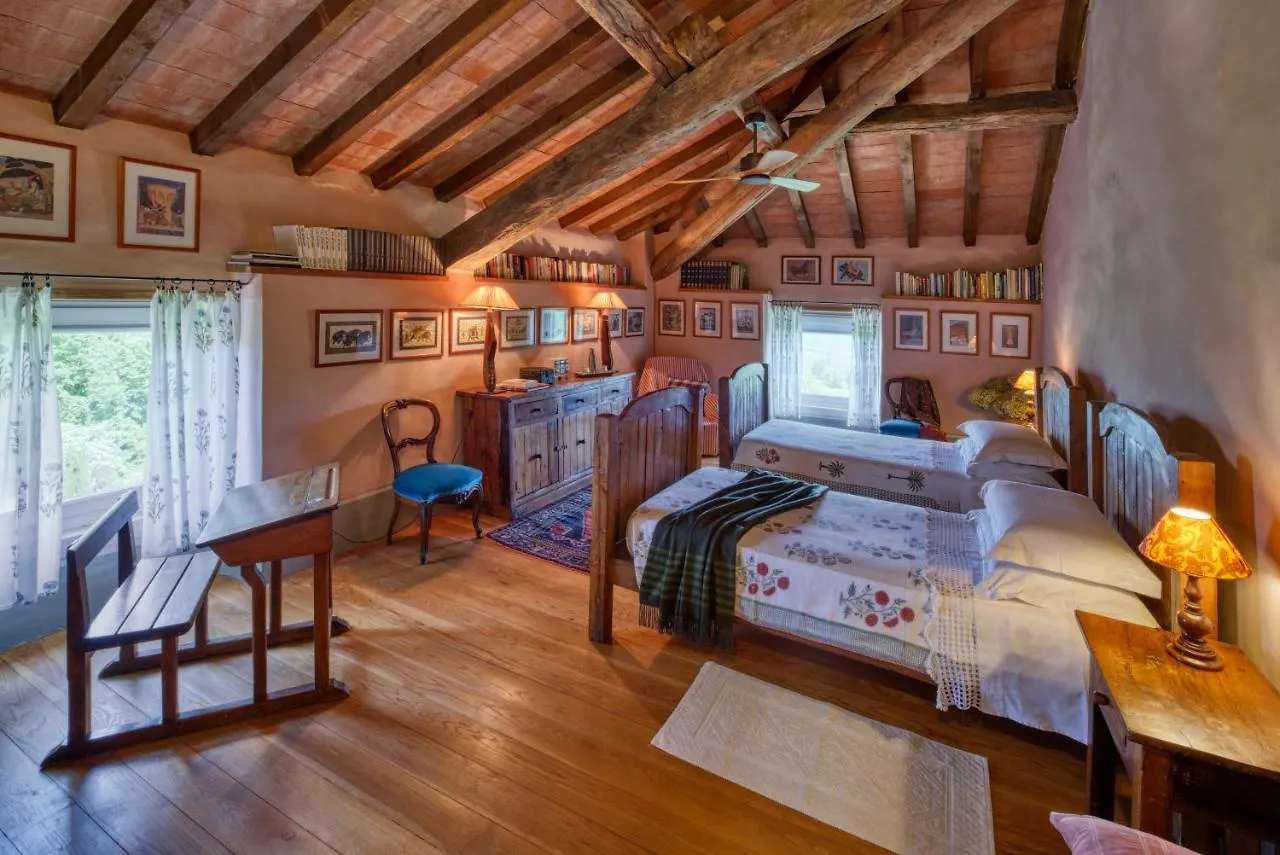 Il Castello Di Tassara Bed and Breakfast Bed & Breakfast